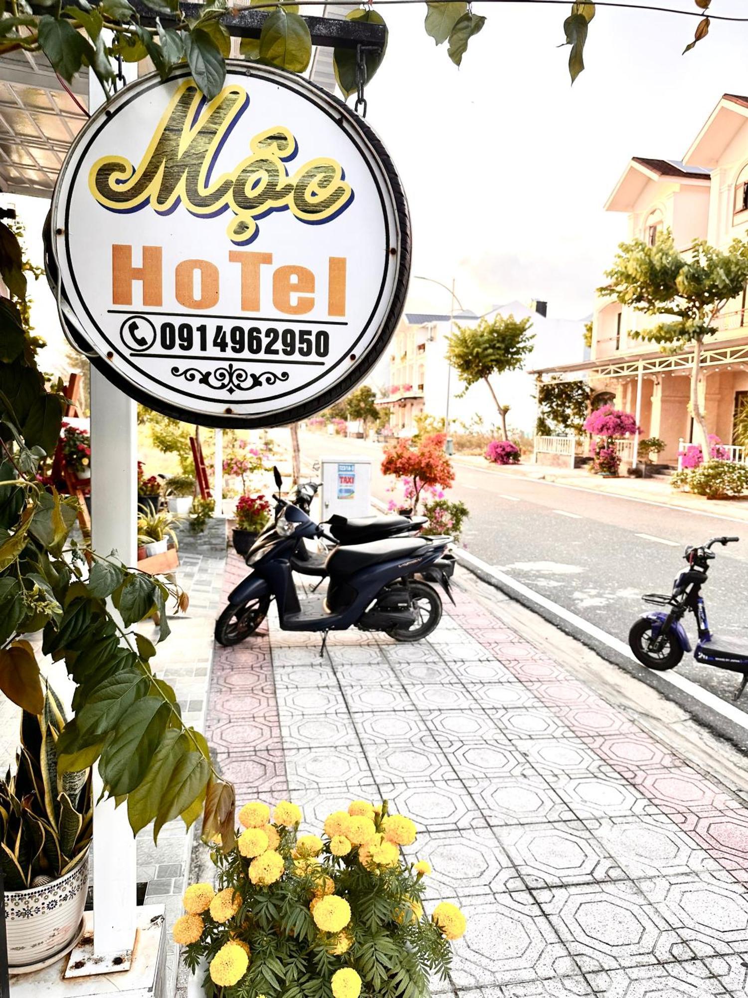 Moc Homestay- Near Bai Dai Beach Cam Lam ภายนอก รูปภาพ